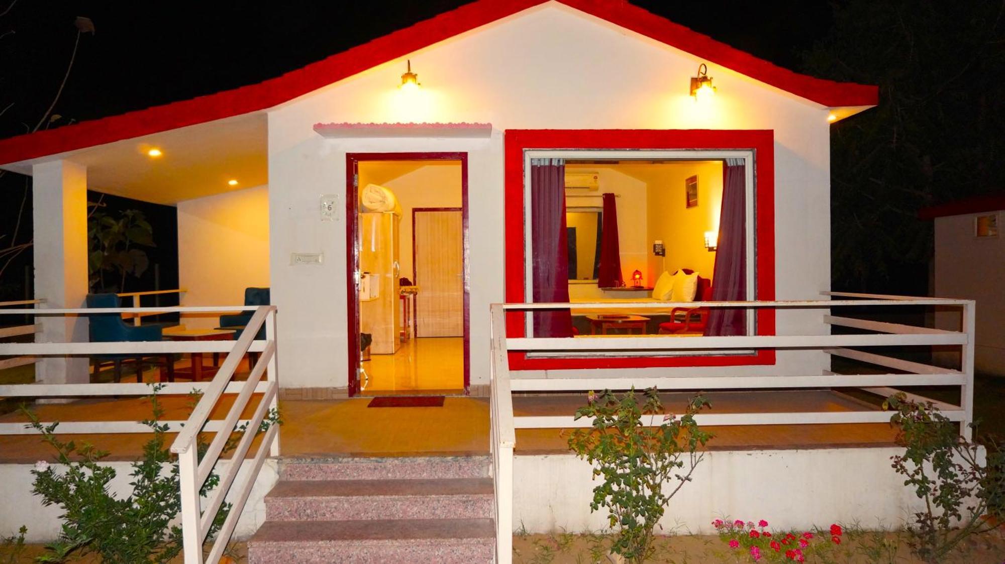 Wow Relish Hotel Alwar Buitenkant foto